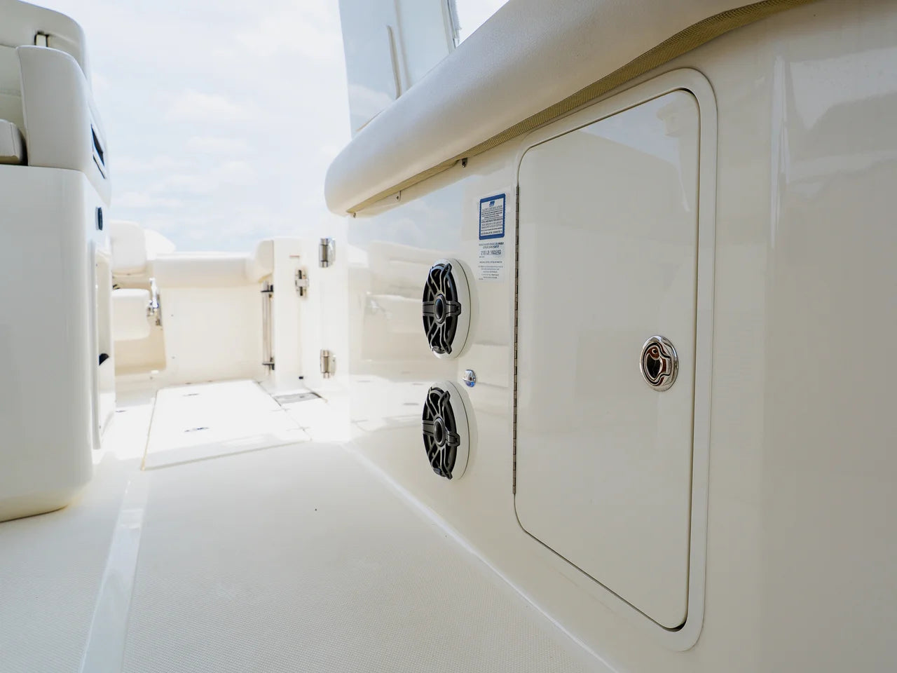 2023 Boston Whaler 350 Realm 35.0 feet, Clearwater, Florida #59