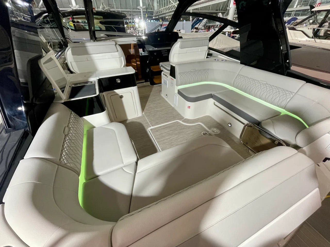 2026 Sea Ray Sundancer 370 Outboard 37.0 feet, Danvers, Massachusetts #3
