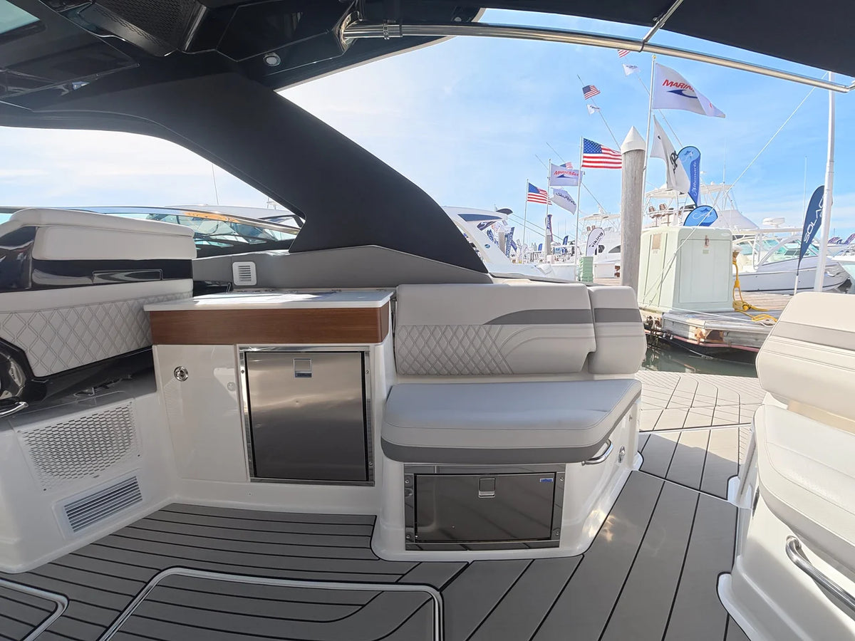 2027 Sea Ray SLX 360 Outboard 36.0 feet, Somers Point, New Jersey #14