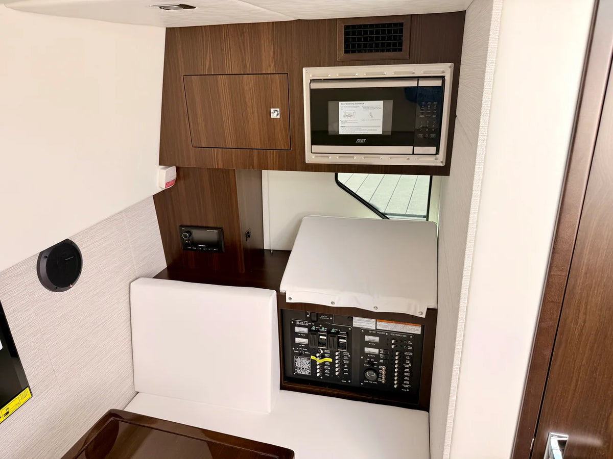 2026 Cruisers Yachts 34 GLS Outboard 34.0 feet, St Petersburg, FL #62