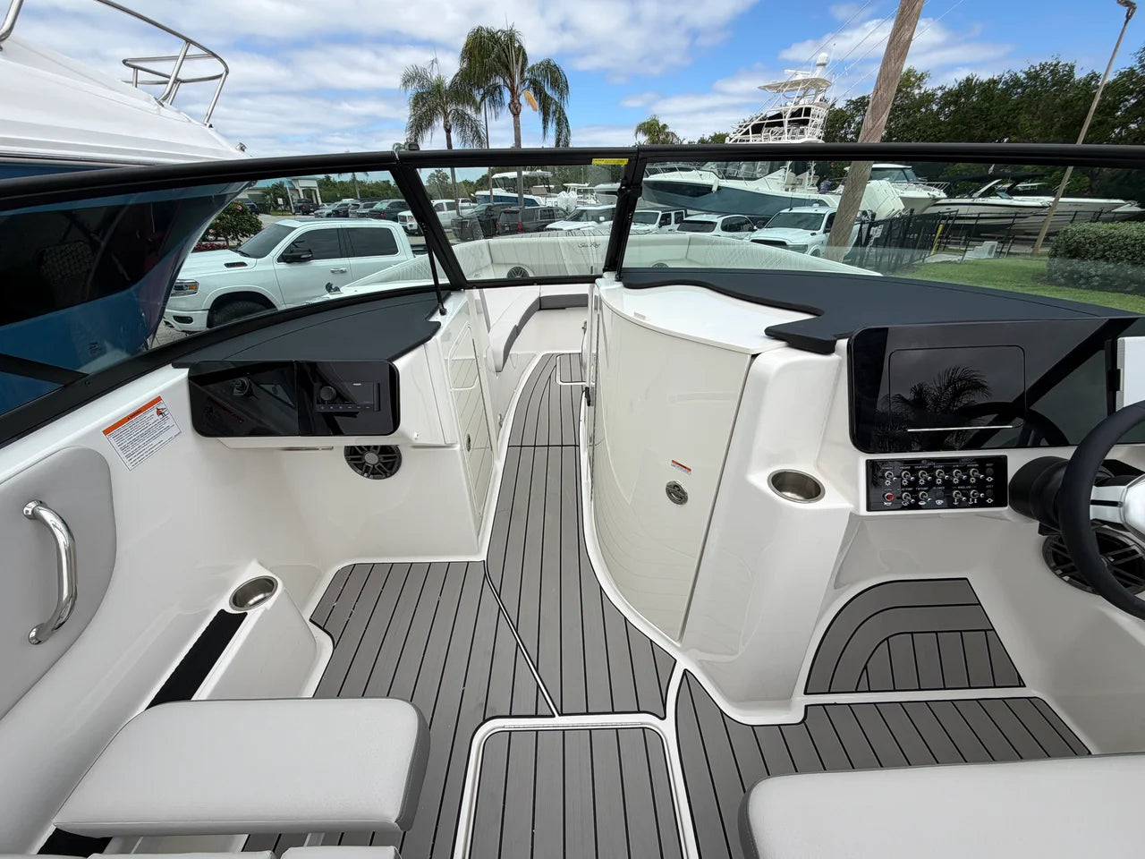 2026 Sea Ray SDX 270 Outboard 27.0 feet, Stuart, Florida #10