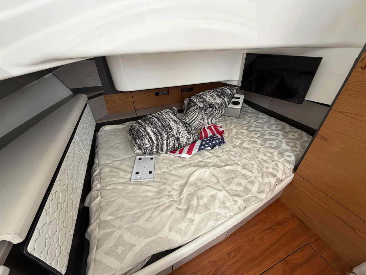 2022 Tiara Yachts 43 LS 43.0 feet, Excelsior, Minnesota #25