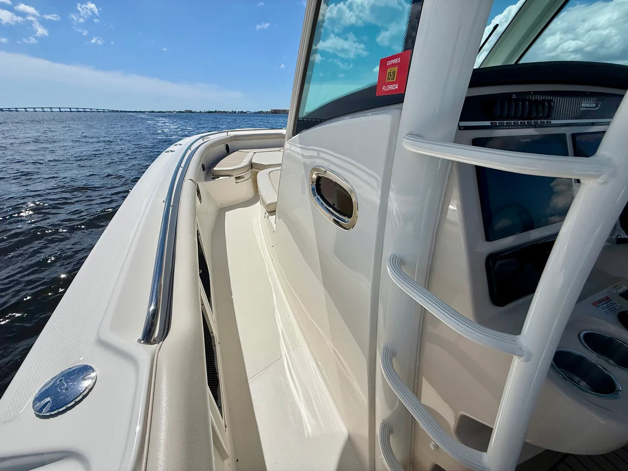 2022 Boston Whaler 350 OUTRAGE 35.0 feet, Fort Myers, FL #35
