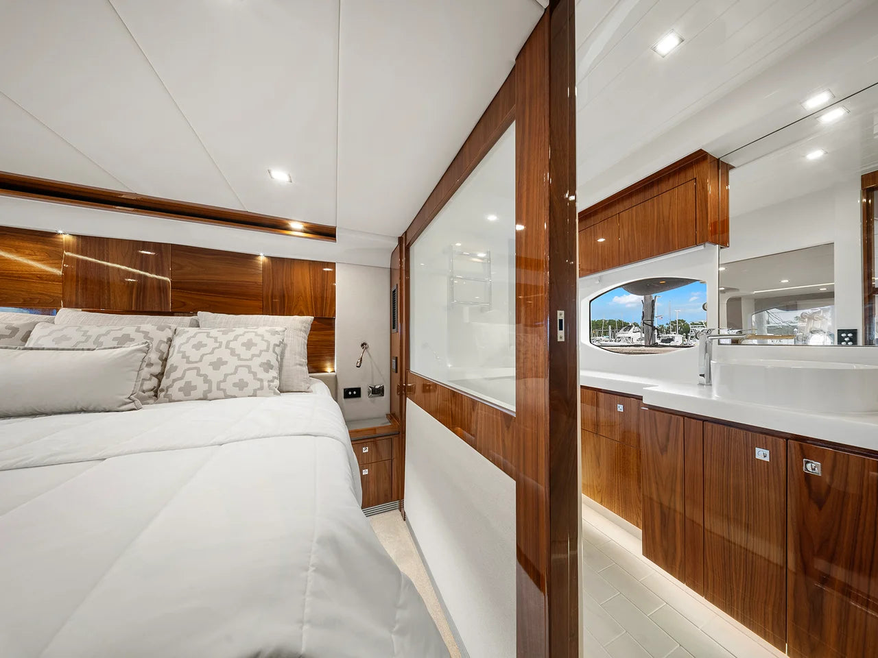 2024 Riviera 6000 SPORT YACHT 63.0 feet, Coconut Grove23, FL #89