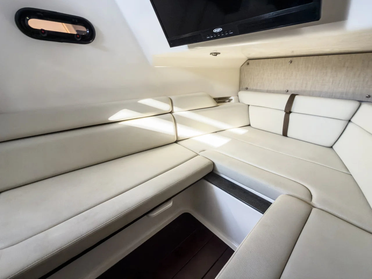 2022 Boston Whaler 350 Realm 35.0 feet, Fort Myers, FL #19