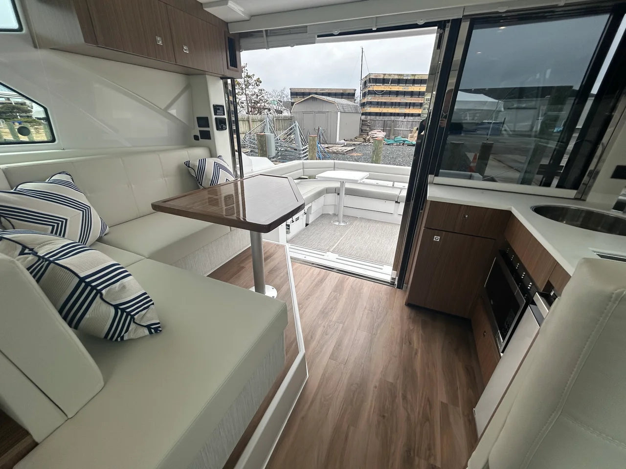 2026 Cruisers Yachts 42 Cantius 42.0 feet, Grasonville, MD #27