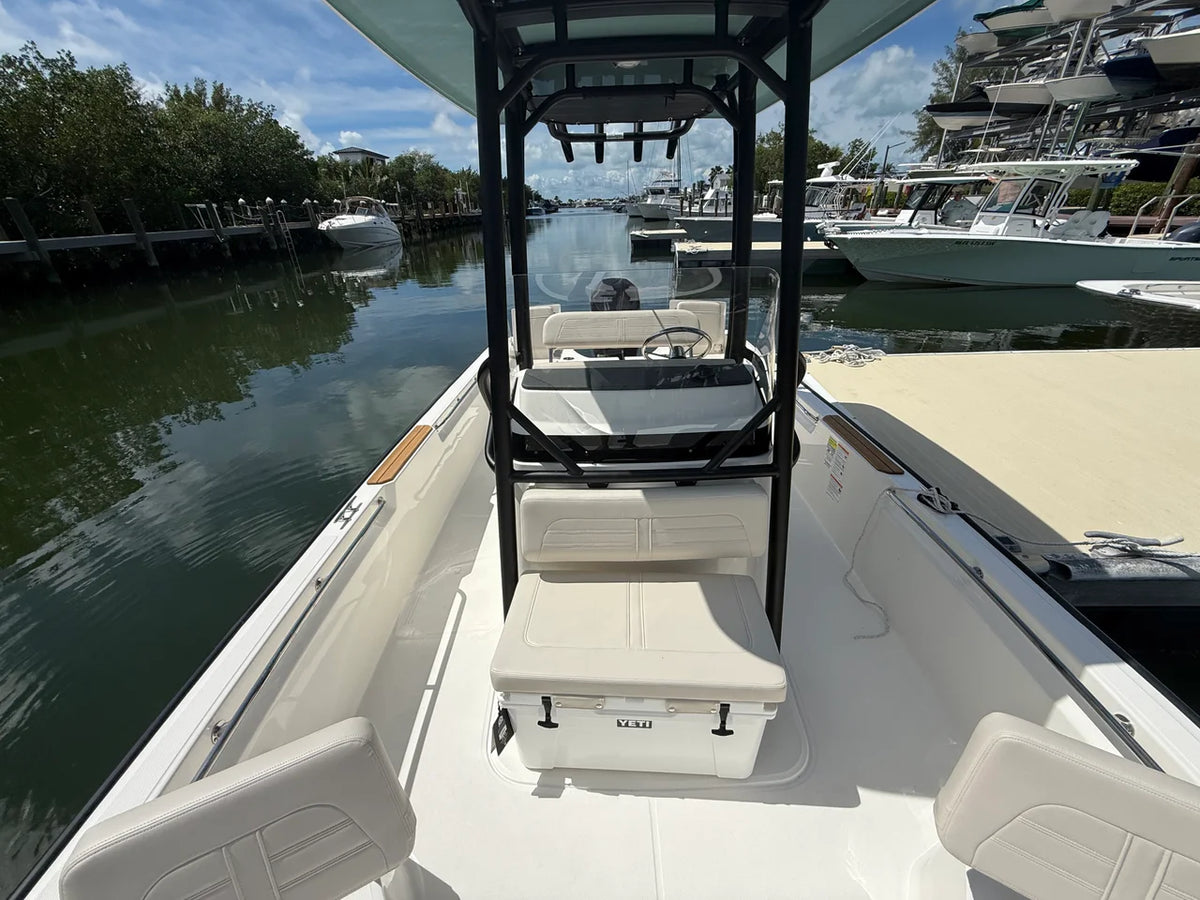2027 Boston Whaler 210 Montauk 21.0 feet, Marathon, FL #13