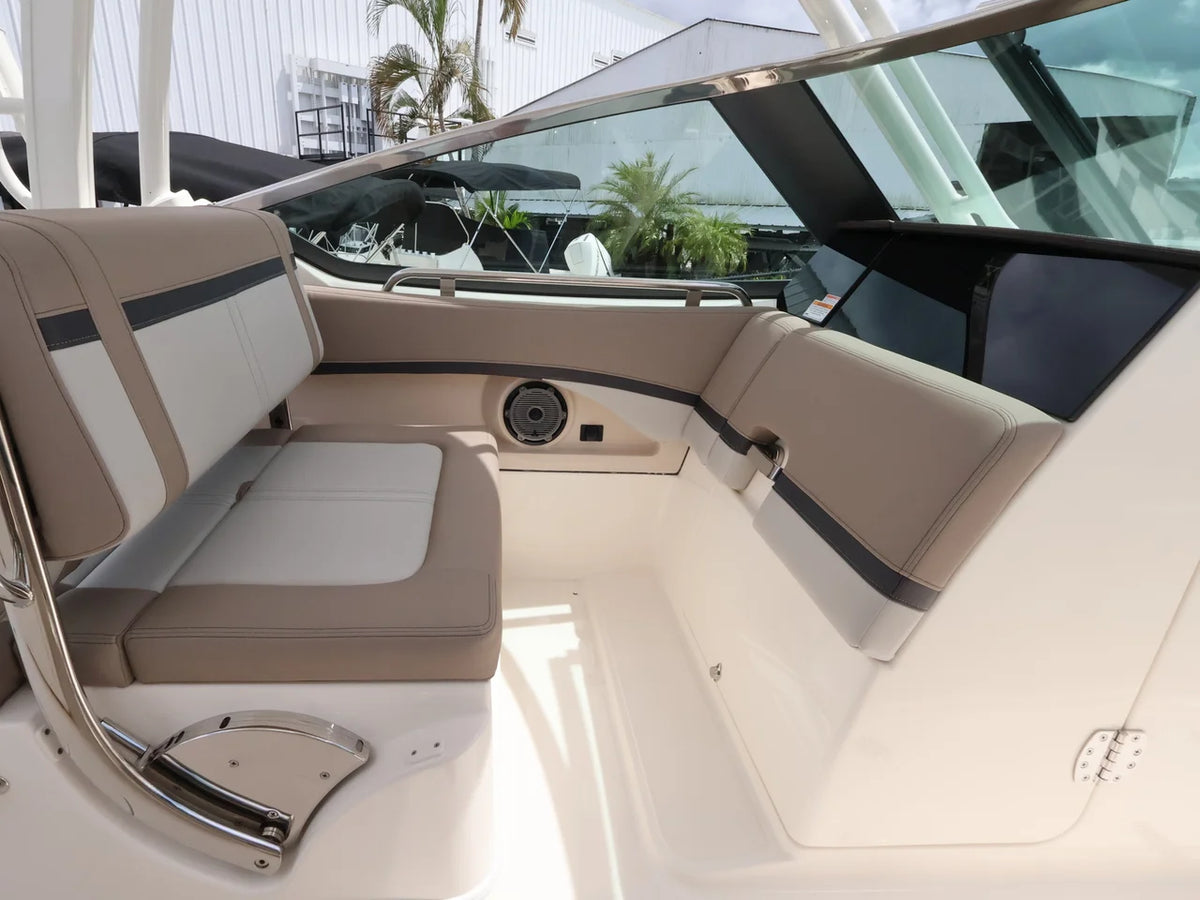 2026 Boston Whaler 240 Vantage 24.0 feet, Naples, Florida #21