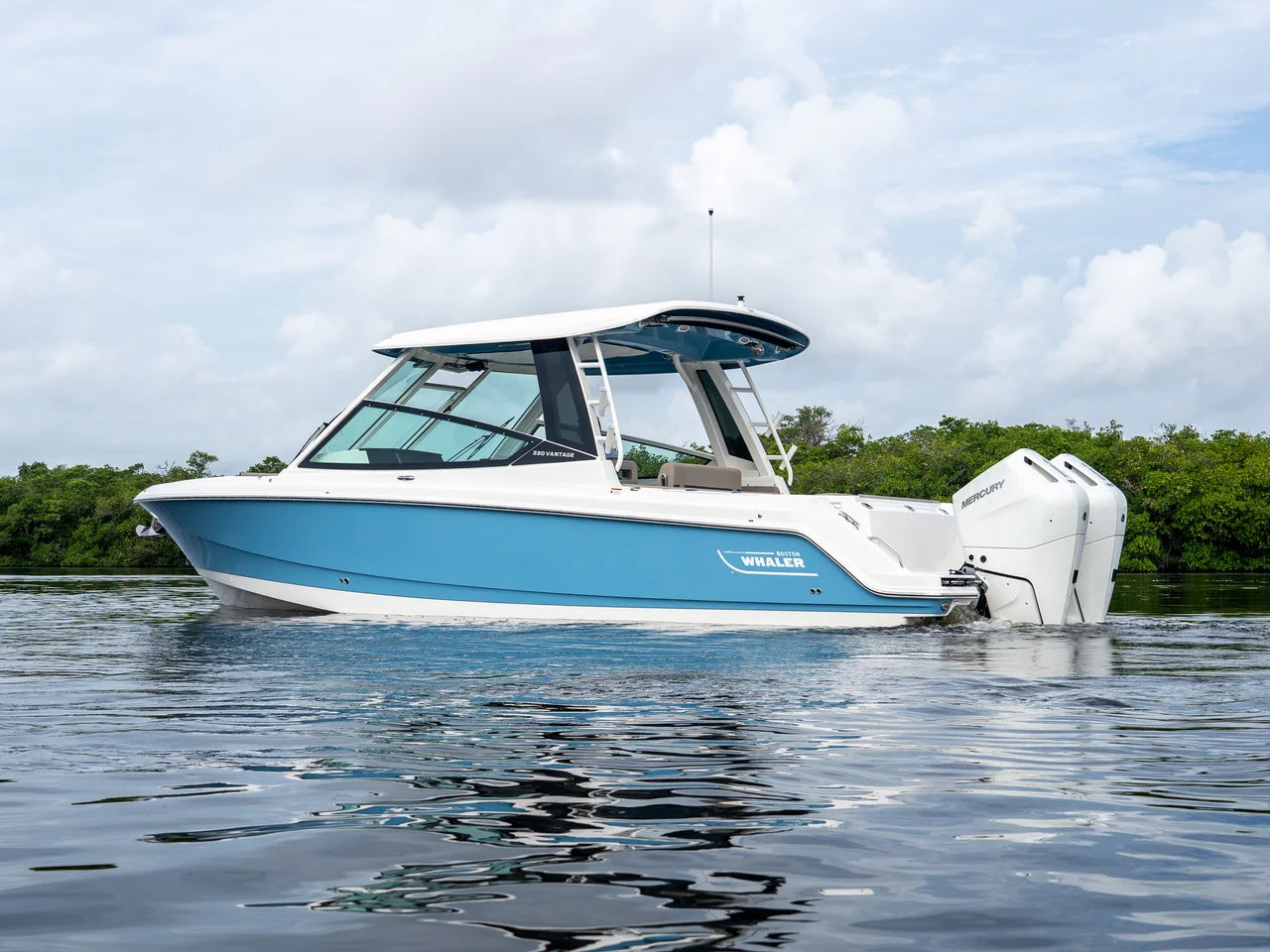 2027 Boston Whaler 330 Vantage 33.0 feet, Fort Myers, FL #2