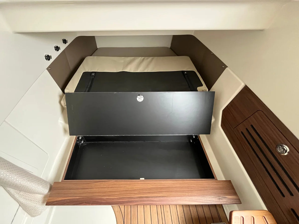 2026 Boston Whaler 360 Outrage 36.0 feet, Westbrook, Connecticut #52