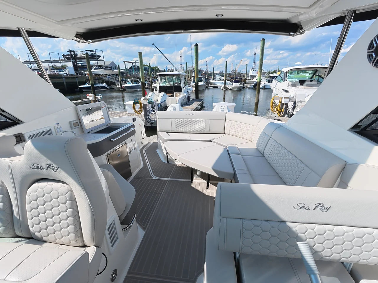 2026 Sea Ray Sundancer 320 Outboard 32.0 feet, Norwalk, Connecticut #11