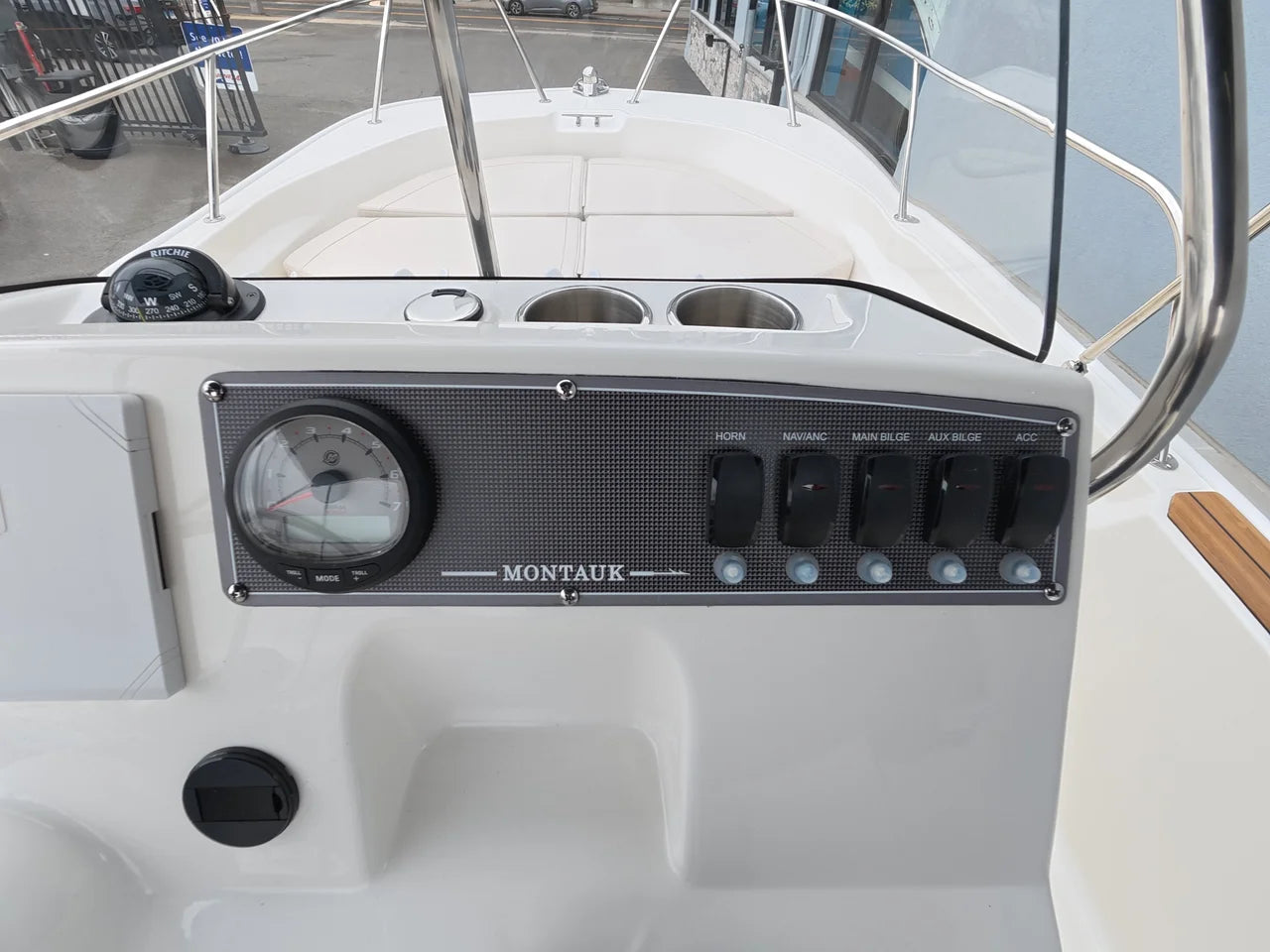 2027 Boston Whaler 170 Montauk 17.0 feet, Norwalk, Connecticut #17