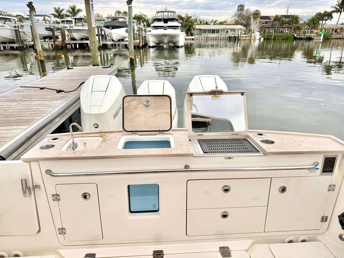 2026 Boston Whaler 360 Outrage 36.0 feet, St Petersburg, FL #22