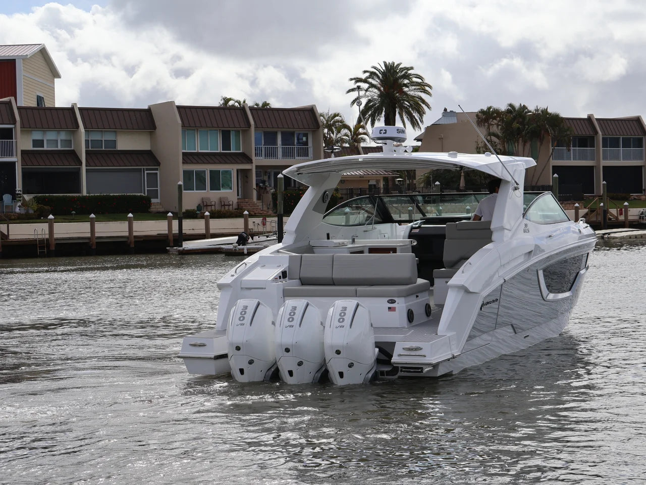 2026 Cruisers Yachts 38 GLS Outboard 38.0 feet, Naples, Florida #6