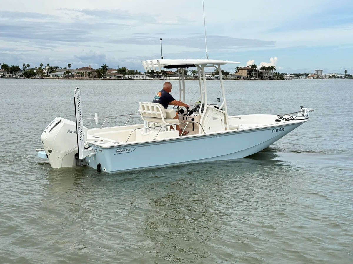 2025 Boston Whaler 210 MONTAUK 21.0 feet, St Petersburg, FL #5