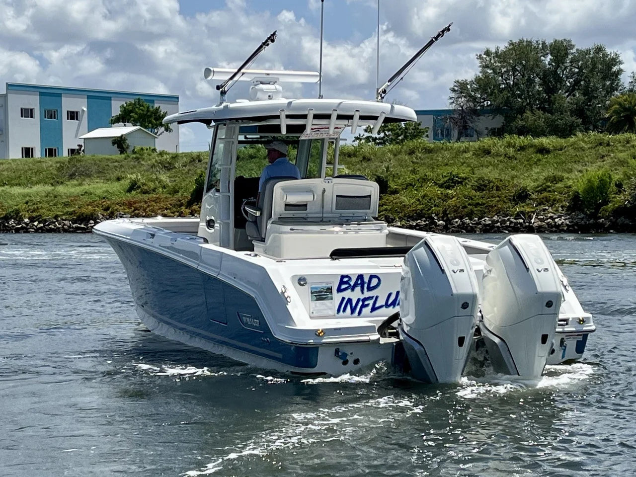 2023 Boston Whaler 330 OUTRAGE 33.0 feet, Venice, Florida #7