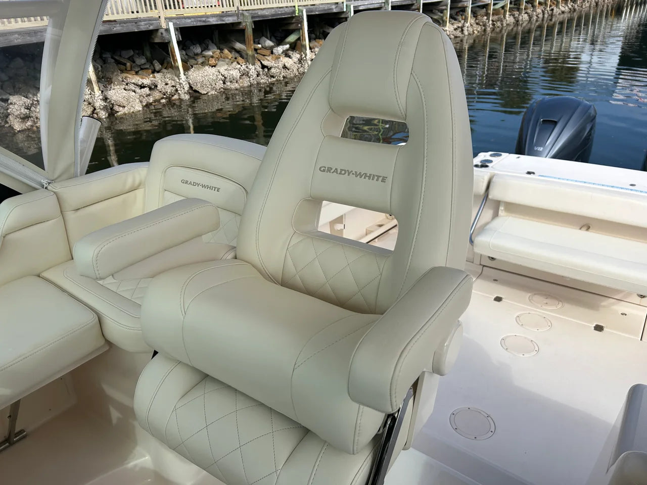 2021 Grady-White Express 330 33.0 feet, Pensacola, Florida #22