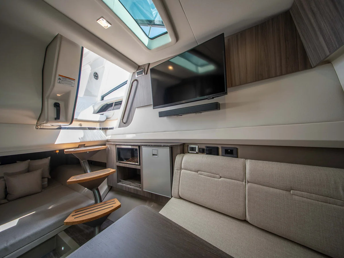 2027 Cruisers Yachts 42 GLS 42.0 feet, Lake Ozark, MO #40