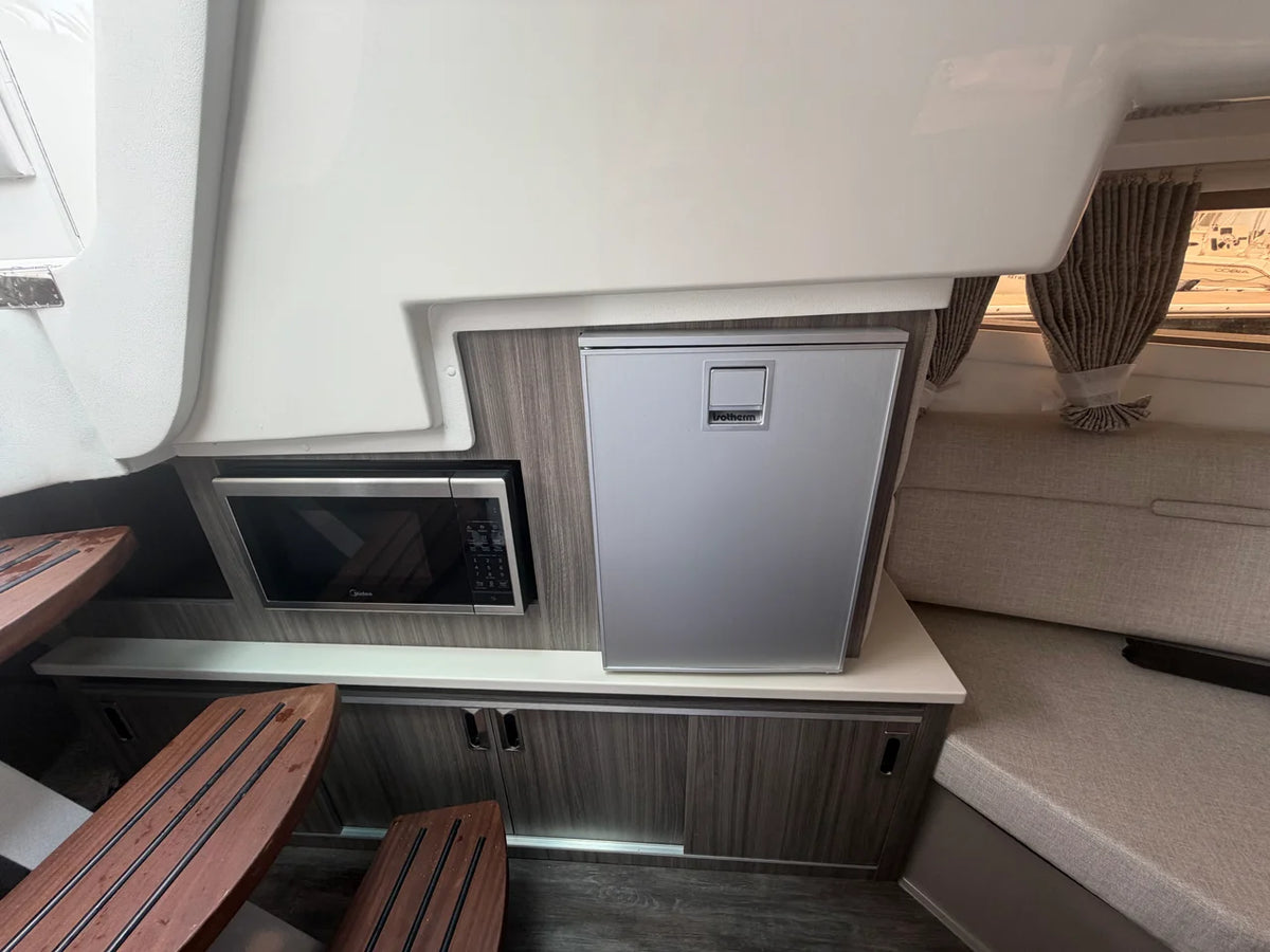 2027 Sea Ray Sundancer 320 Outboard 32.0 feet, Jupiter, Florida #33