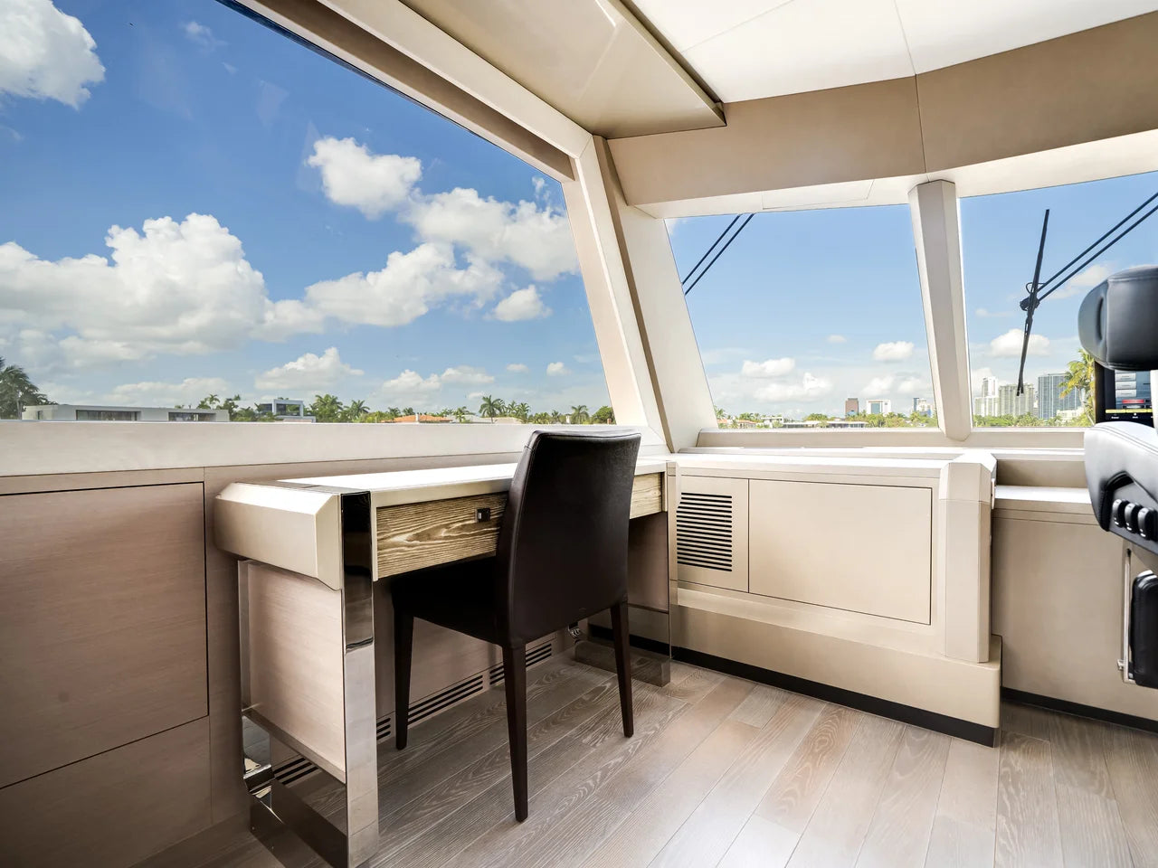 2025 Ocean Alexander 27R 88.0 feet, Fort Lauderdale, FL #87