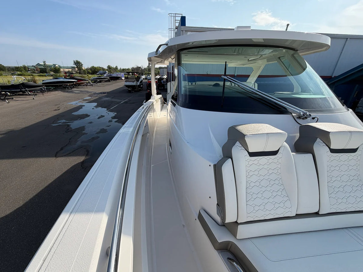 2022 Tiara Yachts 43 LS 43.0 feet, Excelsior, Minnesota #31