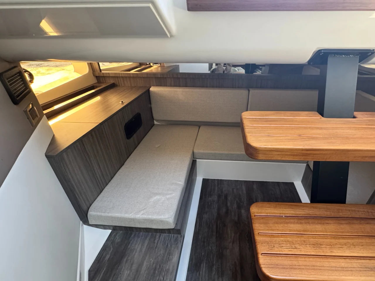 2026 Sea Ray Sundancer 370 Outboard 37.0 feet, Huntington, NY #29