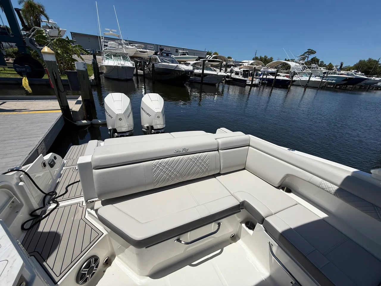 2026 Sea Ray SDX 290 Outboard 29.0 feet, Venice, Florida #17