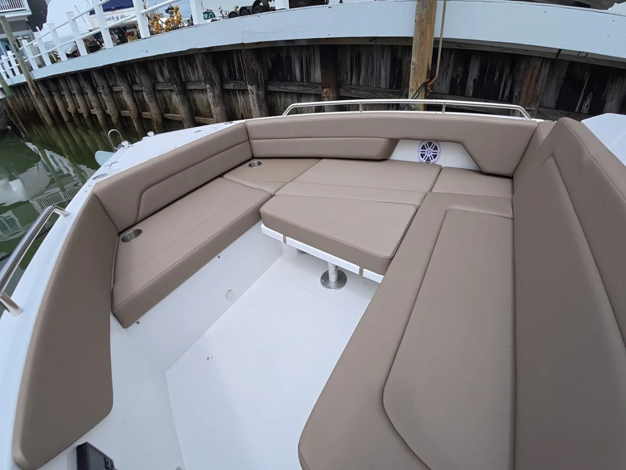 2026 Cruisers Yachts 38 VTR EC 38.0 feet, Somers Point, New Jersey #59