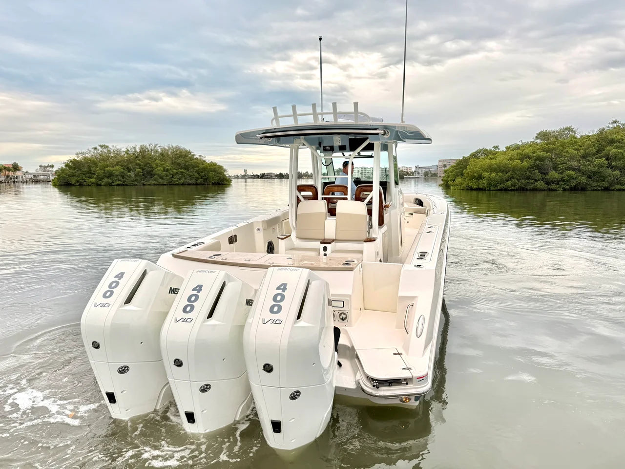 2026 Boston Whaler 360 Outrage 36.0 feet, St Petersburg, FL #20