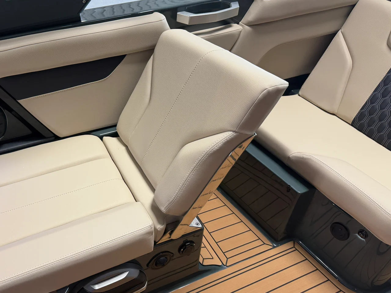 2027 Mastercraft XT24 24.0 feet, Nisswa, Minnesota #54