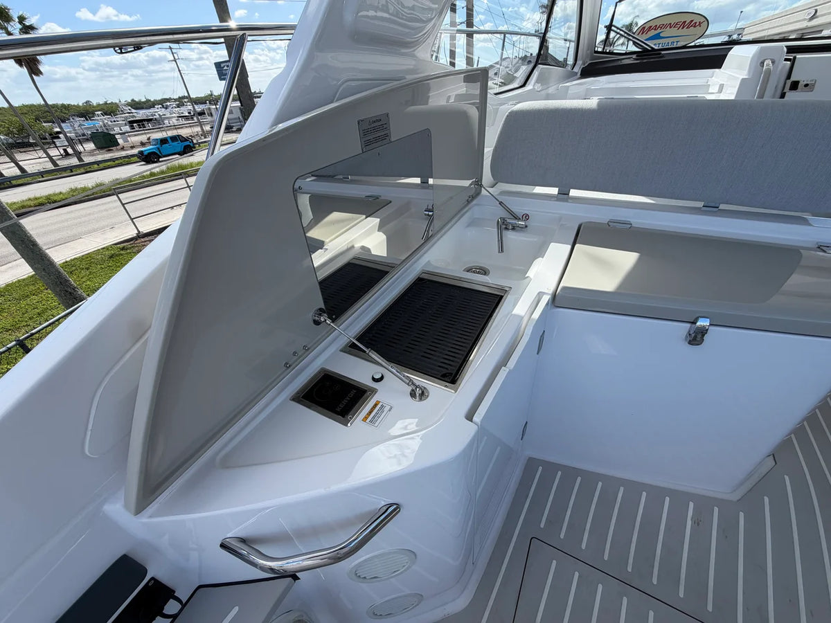 2027 Azimut A45 45.0 feet, Stuart, Florida #29