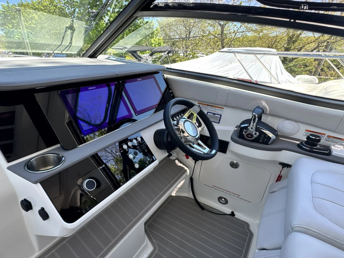2026 Sea Ray Sundancer 320 Outboard 32.0 feet, Huntington, NY #24