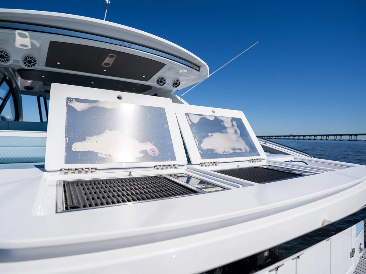 2027 Cruisers Yachts 50 GLS OB 50.0 feet, Clearwater, Florida #19