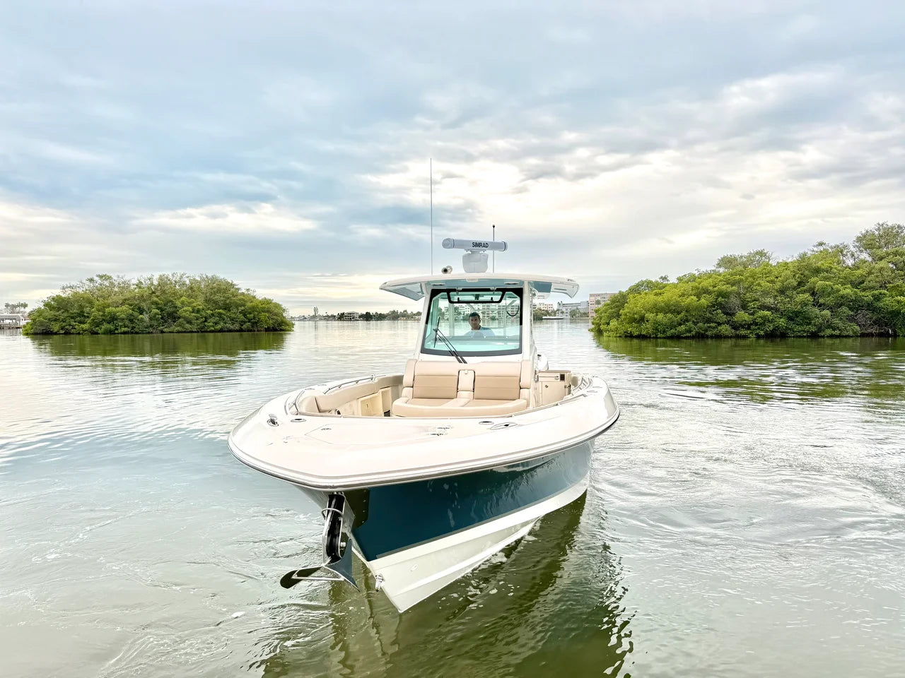 2026 Boston Whaler 360 Outrage 36.0 feet, St Petersburg, FL #7