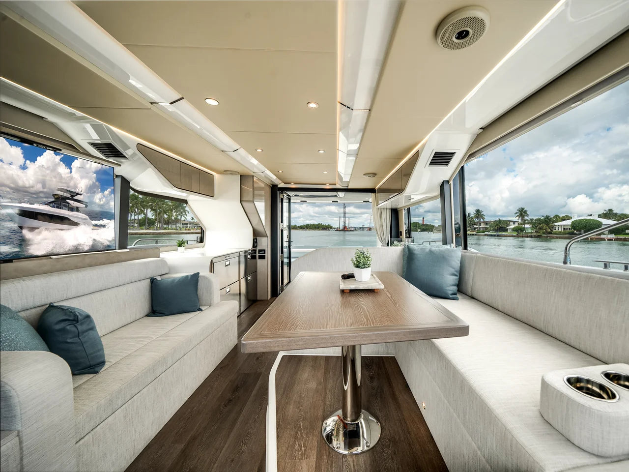 2026 Cruisers Yachts 57 FLY 57.0 feet, Jupiter, Florida #35