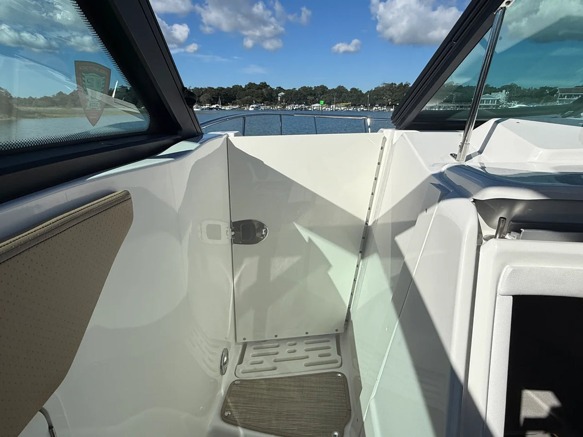 2025 Sea Ray Sundancer 320 Outboard 32.0 feet, Wrightsville Beach, North Carolina #34