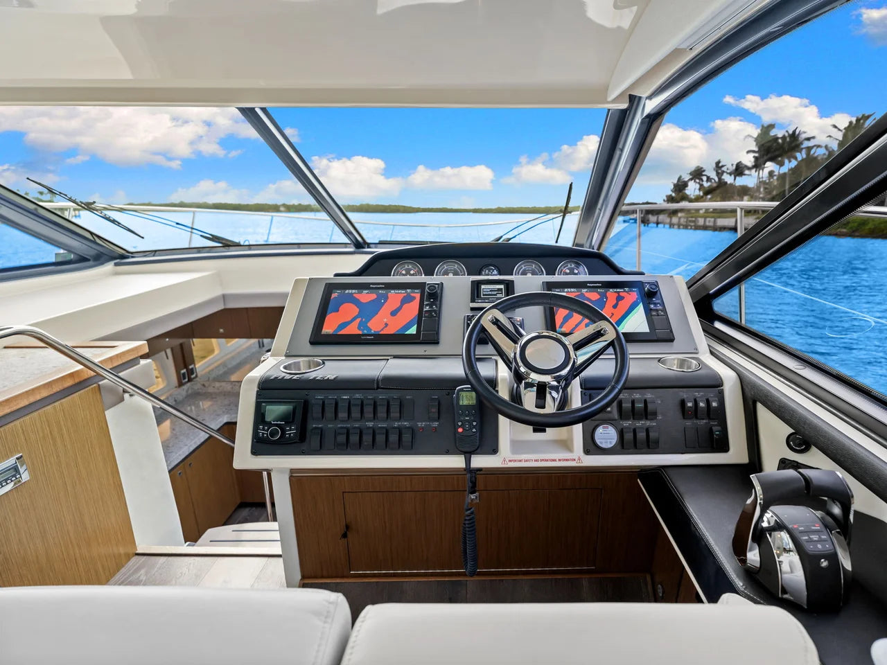 2017 Sea Ray SUNDANCER 510 51.0 feet, Naples, Florida #20