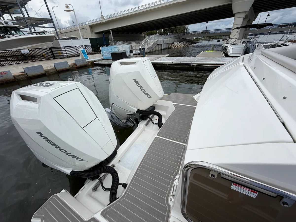 2027 Sea Ray Sundancer 320 Outboard 32.0 feet, Jupiter, Florida #21