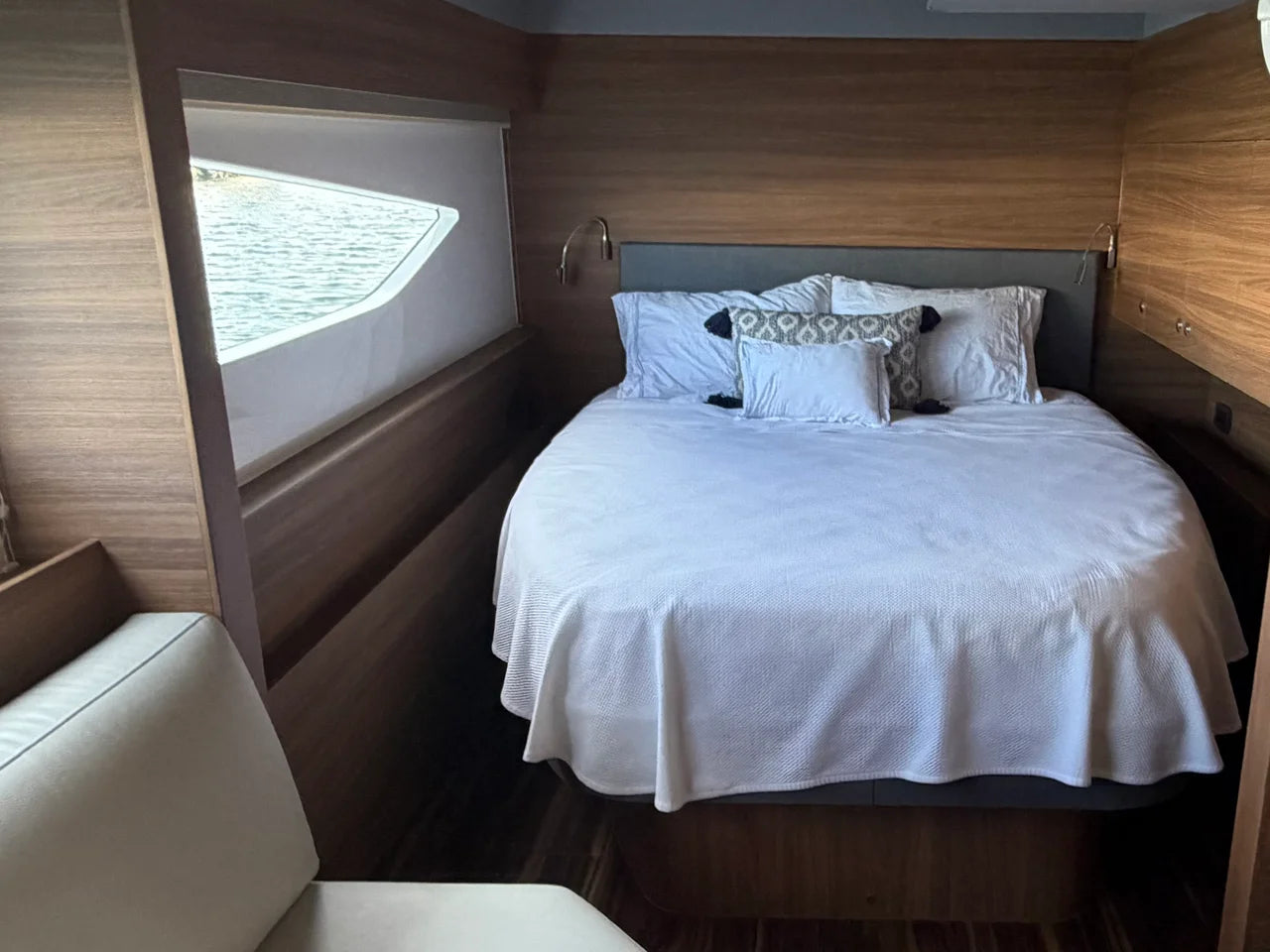 2025 Aquila 54 ENCLOSED BRIDGE 54.0 feet, Pensacola, Florida #99
