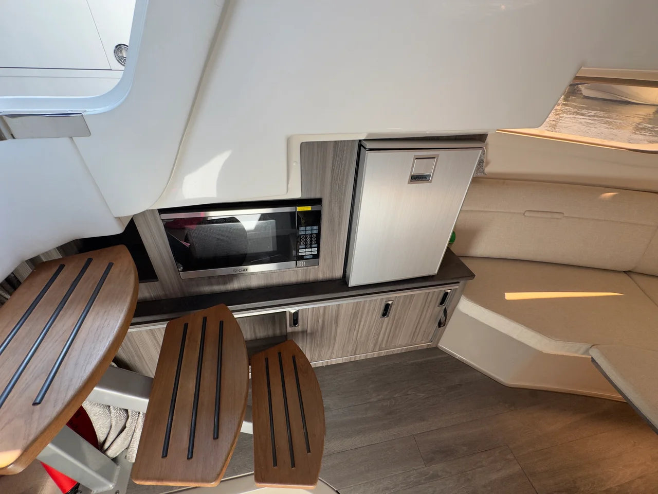 2021 Sea Ray 320 SUNDANCER OB 32.0 feet, Norwalk, Connecticut #71