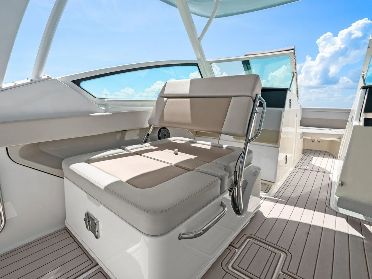 2022 Boston Whaler 280 VANTAGE 28.0 feet, St Petersburg, FL #47