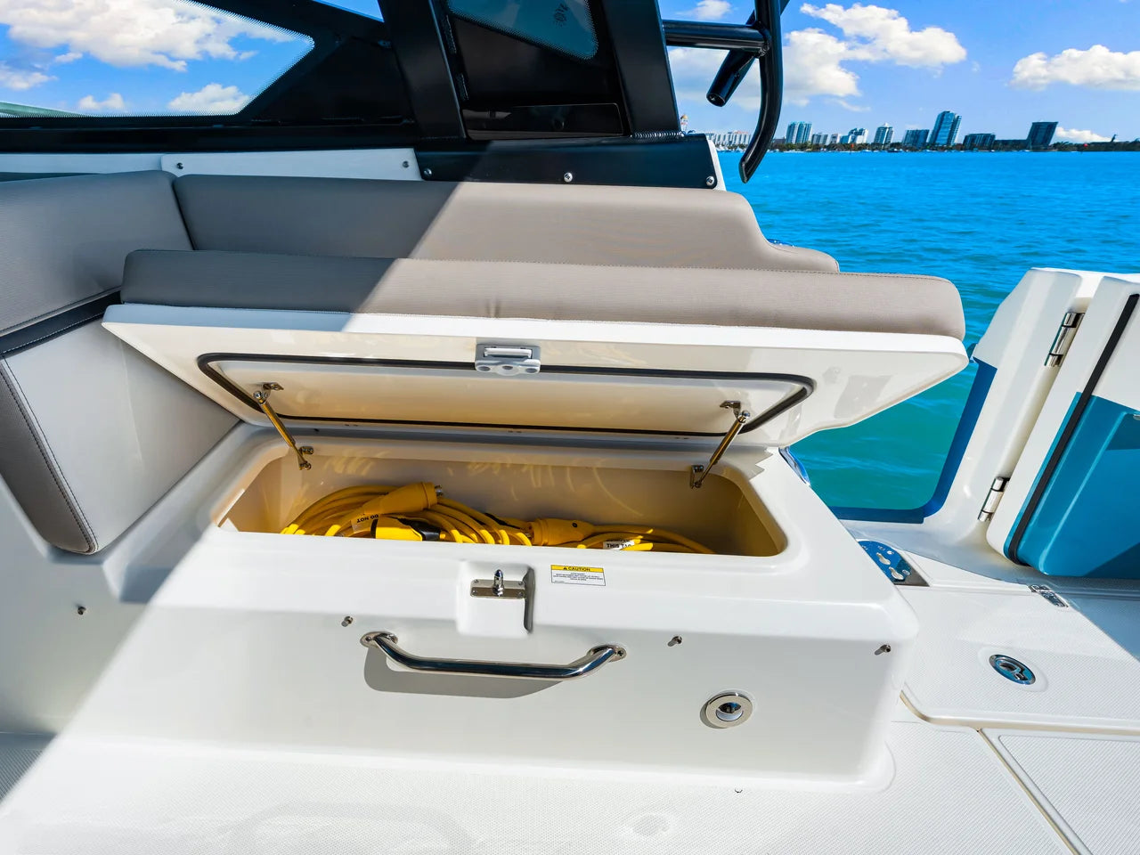 2026 Boston Whaler 330 Vantage 33.0 feet, Sarasota, FL #36