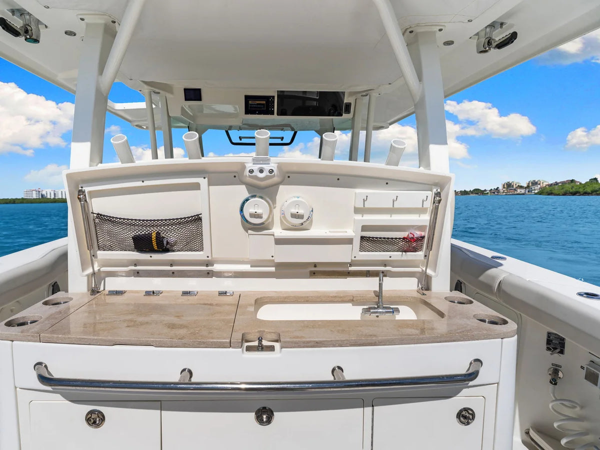 2020 Boston Whaler 380 OUTRAGE 38.0 feet, Naples, Florida #26