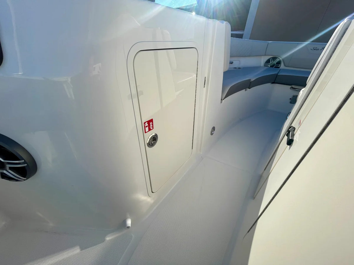2026 Sea Ray SDX 230 Outboard 23.0 feet, Danvers, Massachusetts #18