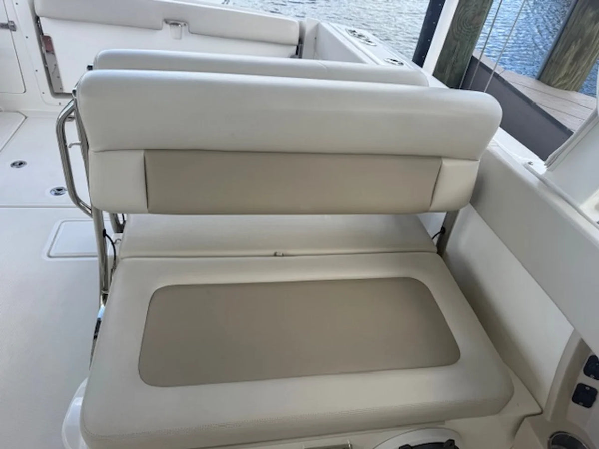 2023 Boston Whaler 32 DC 32.0 feet, Cape coral, FL #7