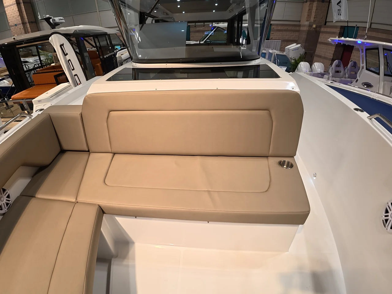 2026 Cruisers Yachts 38 VTR EC 38.0 feet, Somers Point, New Jersey #53