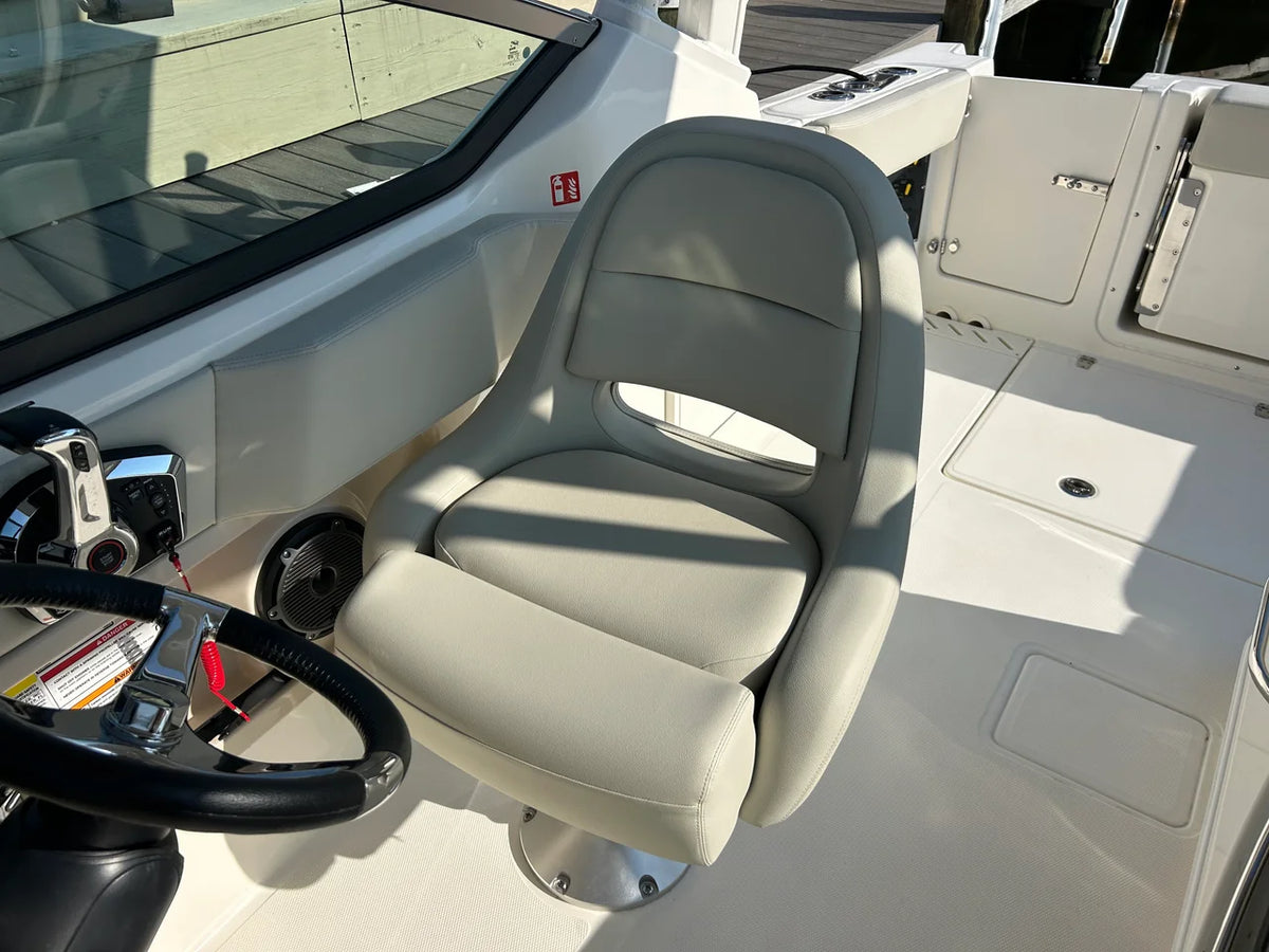2027 Boston Whaler 240 Vantage 24.0 feet, Pensacola, Florida #25