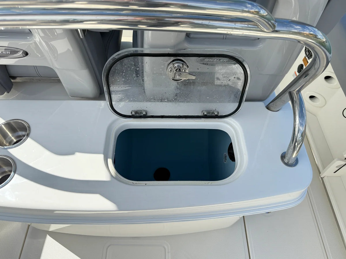 2027 Boston Whaler 250 Outrage 25.0 feet, Wrightsville Beach, North Carolina #12