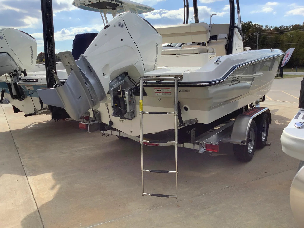 2026 Boston Whaler 220 Dauntless 22.0 feet, Monkey Island, OK #9