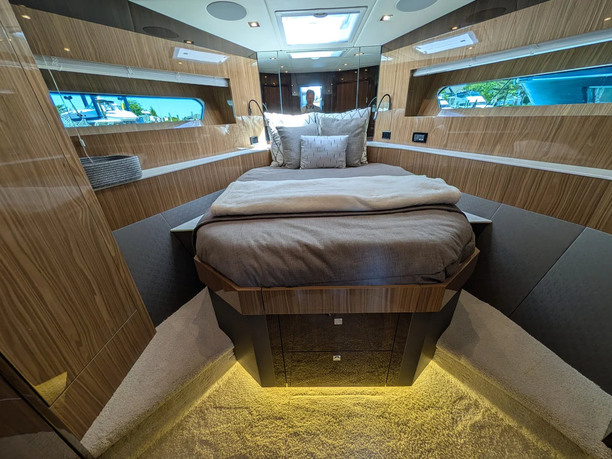 2022 Cruisers Yachts 54 Cantius 54.0 feet, Grasonville, MD #122